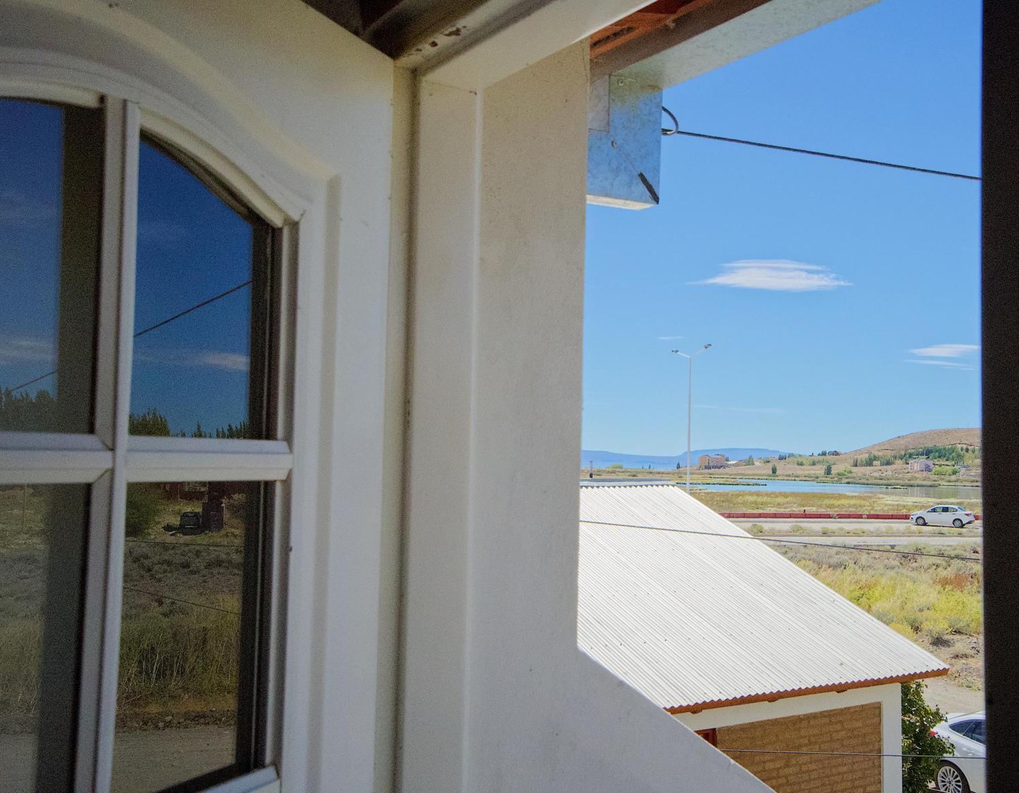 Hostel Aves Del Lago El Calafate Exterior foto