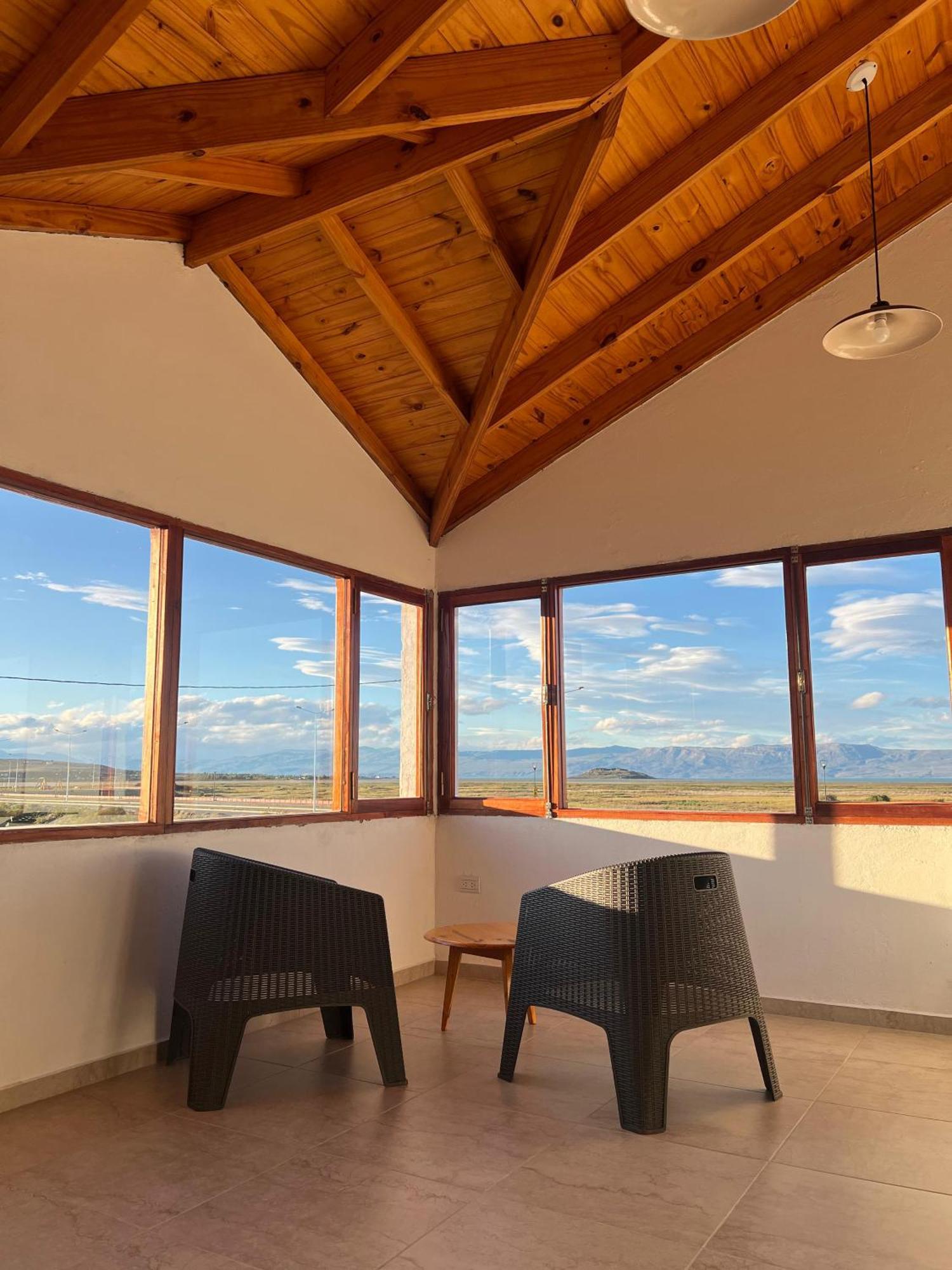 Hostel Aves Del Lago El Calafate Exterior foto